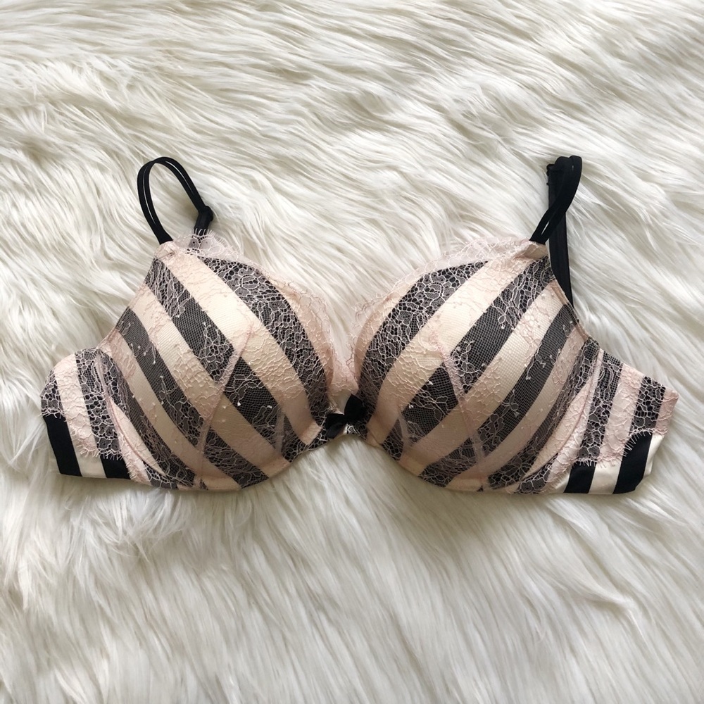 VS ✨ very sexy push-up bra with pink lace